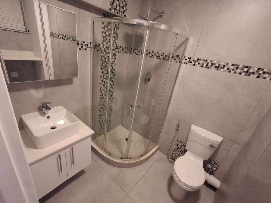 To Let 1 Bedroom Property for Rent in Summerstrand Eastern Cape